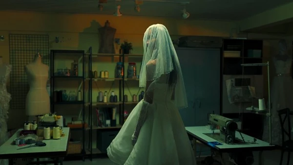 Terror Tuesday: Extreme - S01E02 - Wedding Dress