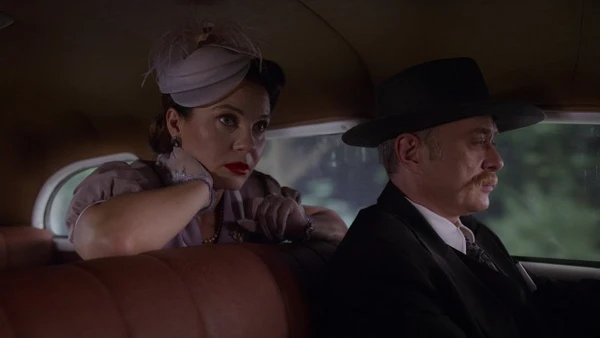 Midnight at the Pera Palace - S02E04 - 