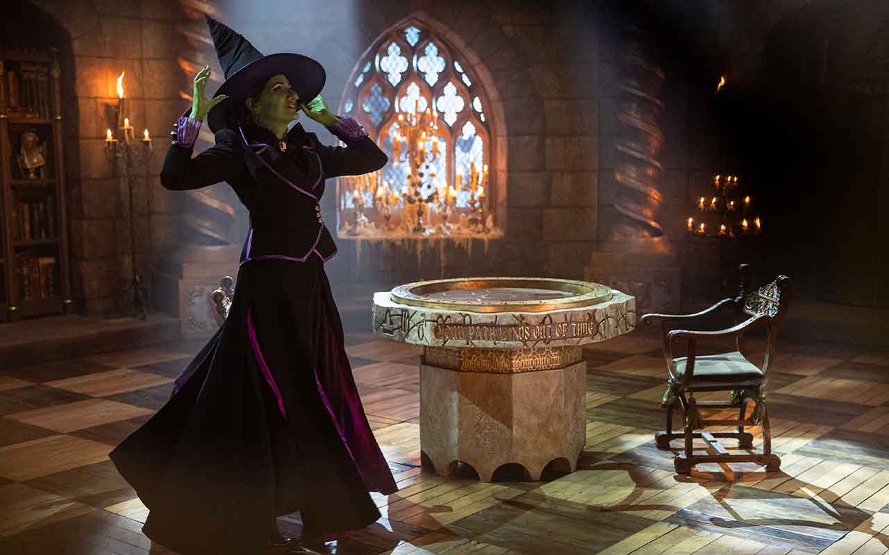 Agatha All Along' Episode 7 Photos Reveal Agatha As The Wicked Witch -- And  Lilia's Time-Twisting Trial | Comic Book Club